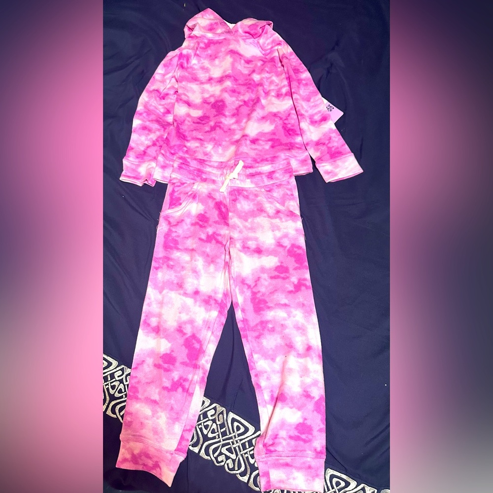 Brand new hoodie and pants for girls size 5/6